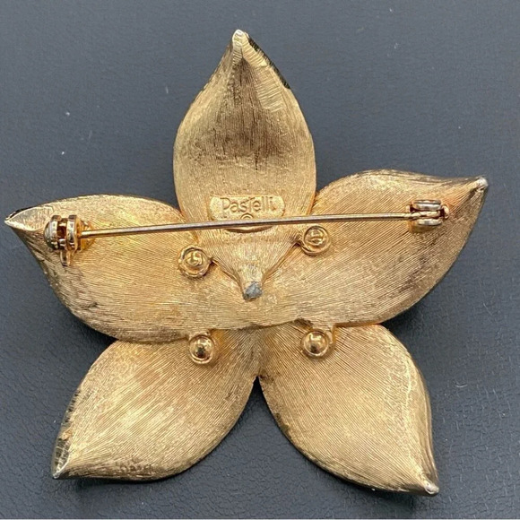 Vintage Signed Pastelli Textured  Gold Tone Floral Brooch - Picture 7 of 11
